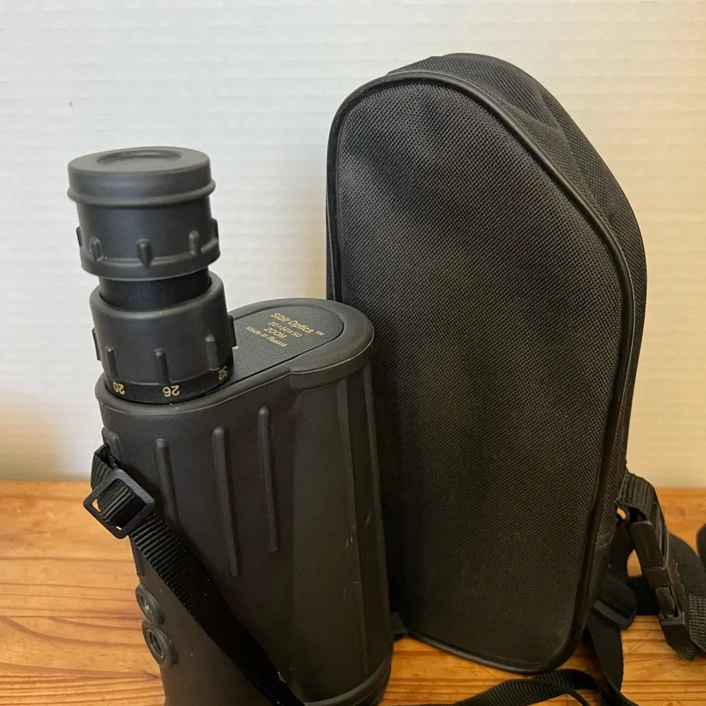 High-Performance Black Binoculars with Strap